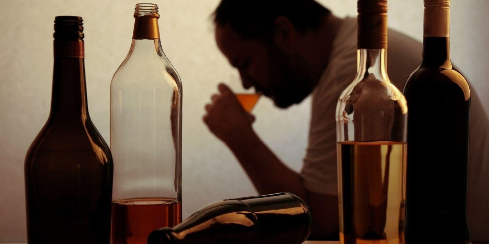 Caminhos Da Reportagem | Alcoolismo: Do Caos À Recuperação
